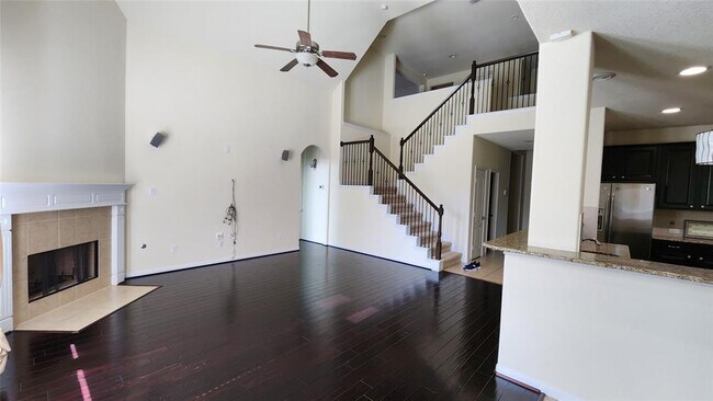 Building Photo - 2318 Nashmor Dr