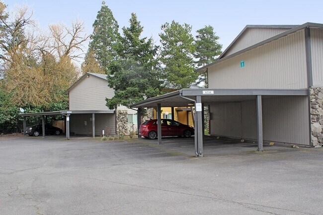 Building Photo - 6755-6755 SW Terri Ct