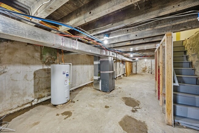 Building Photo - 5725 Race St