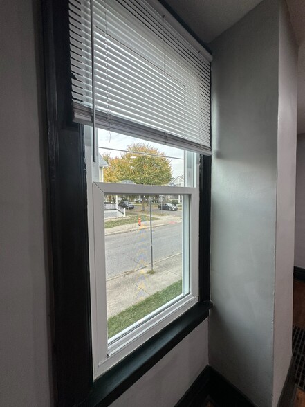 New windows - 1291 N 6th St