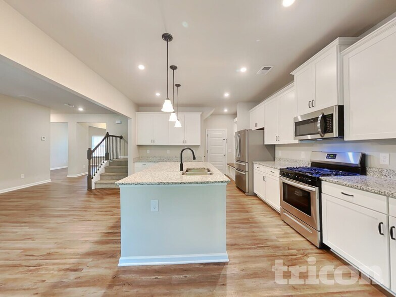 Building Photo - 212 Malbone St SW