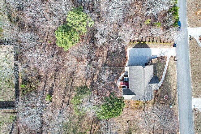 Building Photo - 217 Home Pl Ct SE