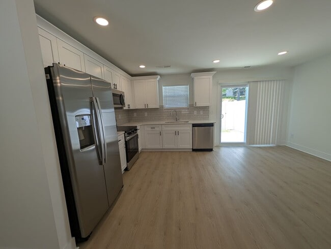 Building Photo - Newly built 2 story, 3 bedroom, 2.5 bath duplex located in Kannapolis!