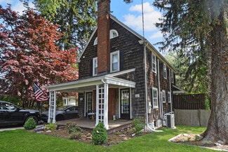 Building Photo - 28 Garfield Rd