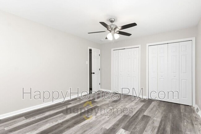 Building Photo - 508 Whiterock Lane