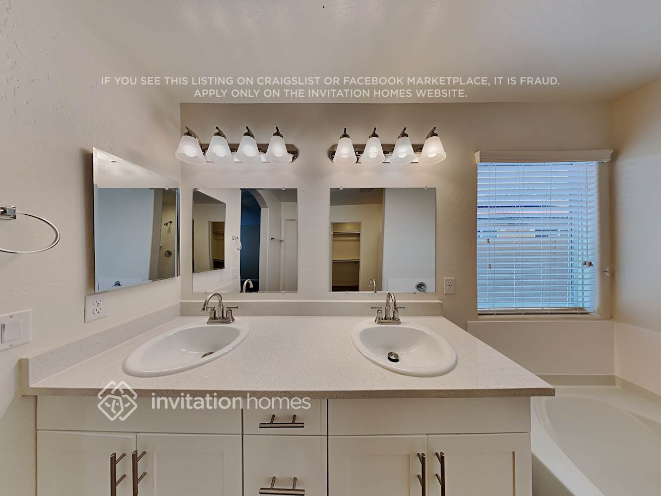 Building Photo - 15164 W Adams St