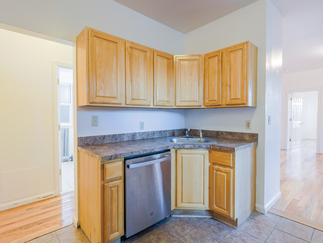 Kitchen with Dishwasher - 68 Llewellyn Ave