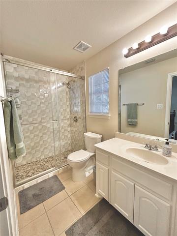 Building Photo - 2122 Trickling Creek Dr