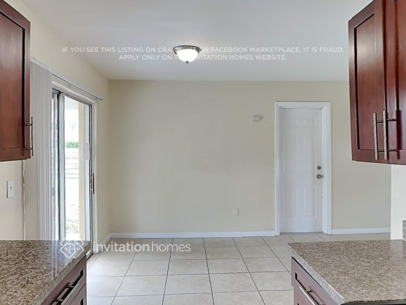 Building Photo - 364 Henthorne Dr