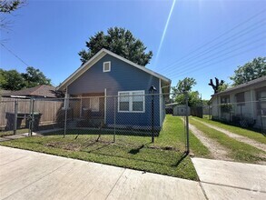 Building Photo - 7830 Goode St