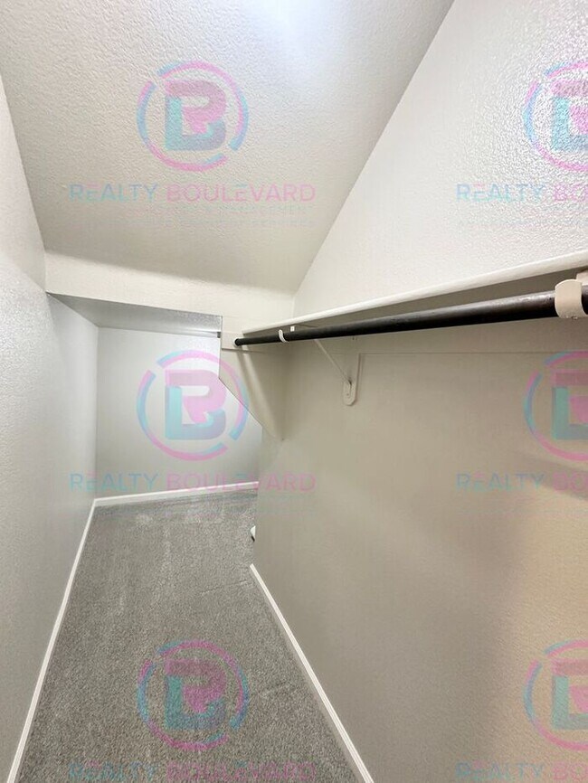 Building Photo - 5 Bedroom 3 Car Garage Home with Spa-Like Primary Suite & Resort-Style Backyard with Office, Loft...