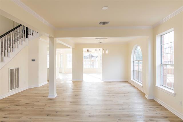 Building Photo - 3004 Normandy Dr