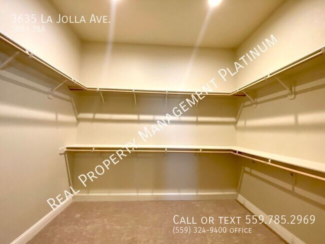 Building Photo - 3635 La Jolla Ave