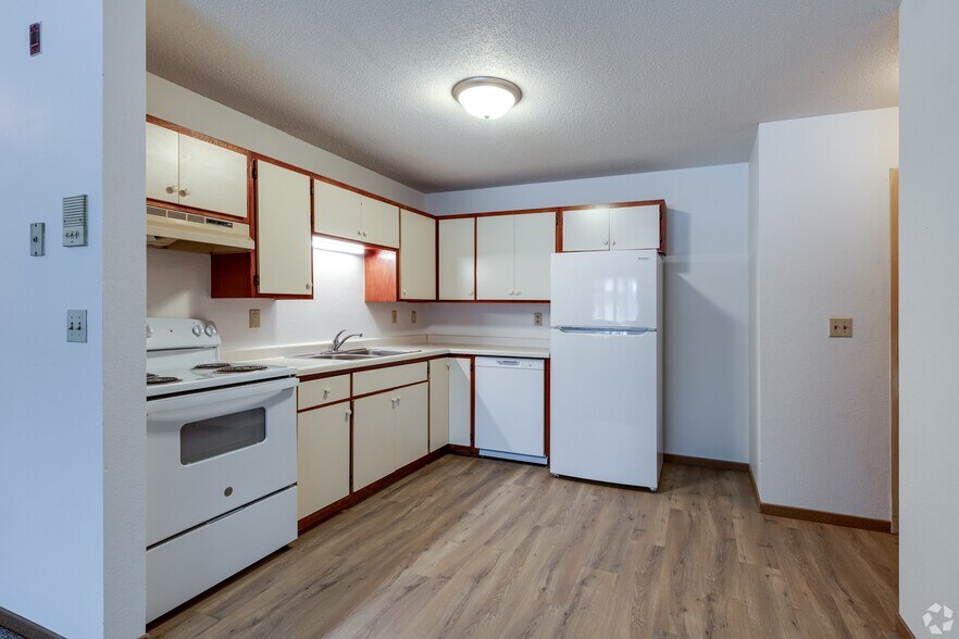Primary Photo - Autumn Hills Apartments