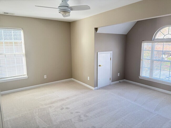 Building Photo - Immaculate Northstone Home Located on the 12th Hole