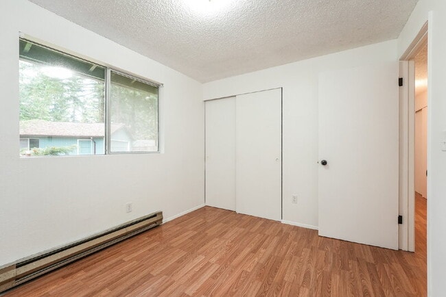 Building Photo - 6825 180th St SE