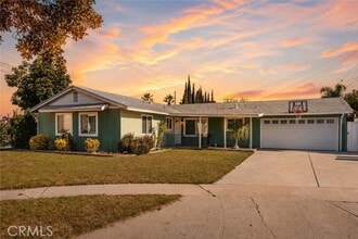 Building Photo - 8002 San Luis Cir