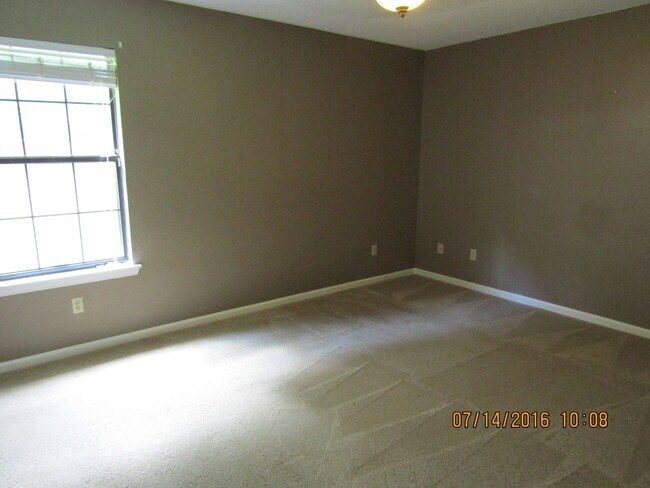 Building Photo - Daleville!