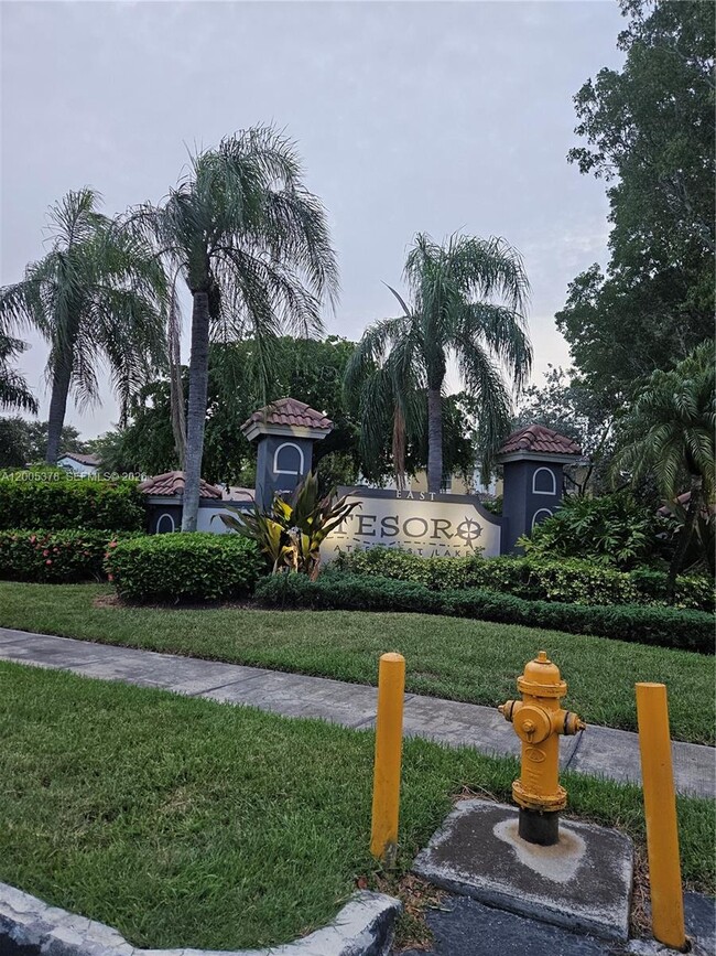 Building Photo - 16314 SW 97th St