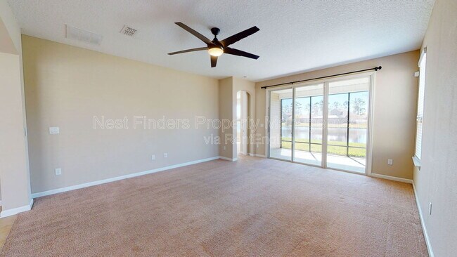 Building Photo - 15858 Lexington Park Blvd