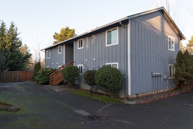 Building Photo - 12225 SW Longhorn Ln