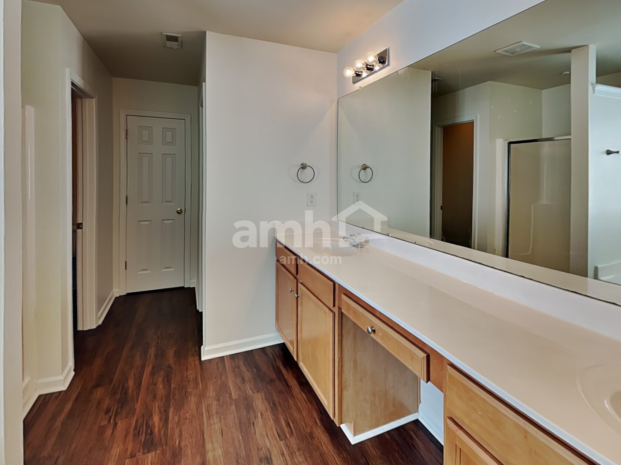 Building Photo - 9839 Jeanette Cir