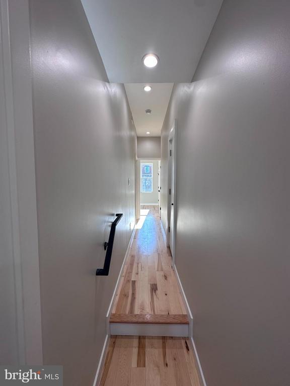 Building Photo - 2821 W Girard Ave