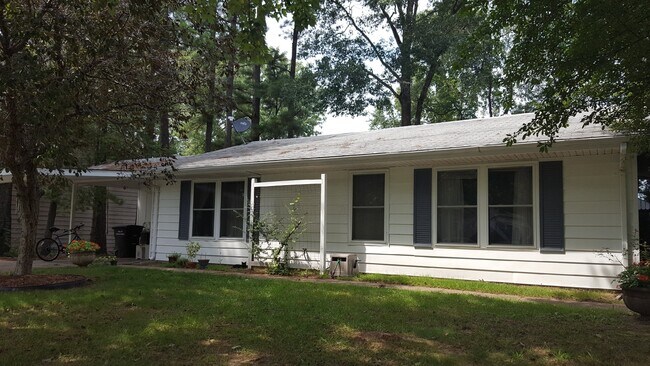 Primary Photo - 2108 W Sunset Dr