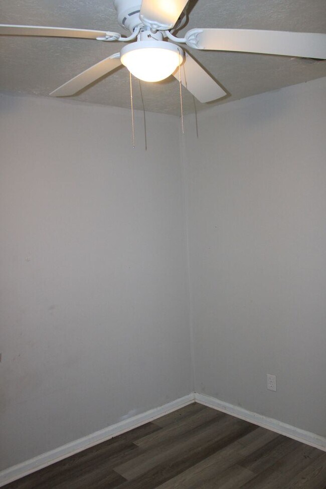 Building Photo - 3109 Jennifer Ct