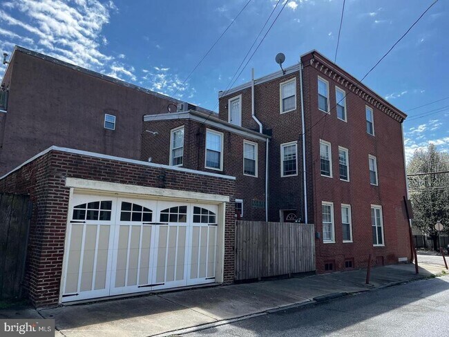 Building Photo - 1037 Shackamaxon St