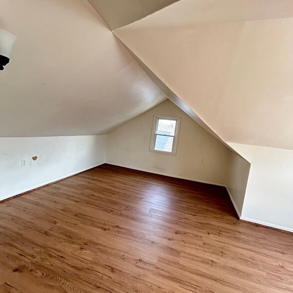 Building Photo - 54 Wolf Pl