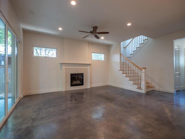 Building Photo - 5001 Woodrow Ave