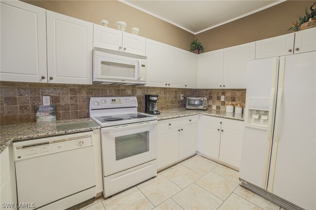 Building Photo - 15561 Bellamar Dr