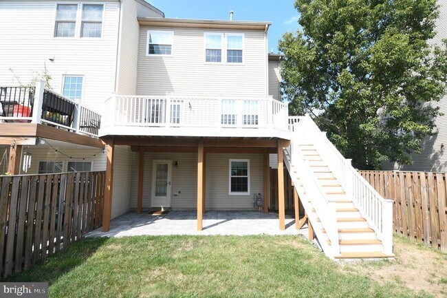 Building Photo - 9609 Brigadoon Pl