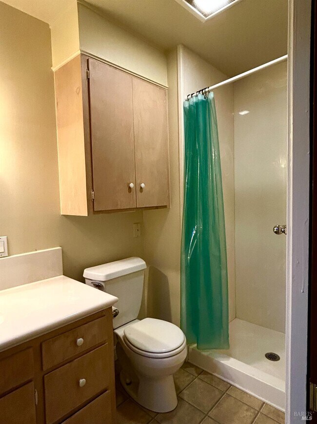 Building Photo - 216 Hampton Ct