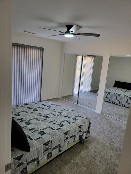 Building Photo - 8396 E Stevens Dr