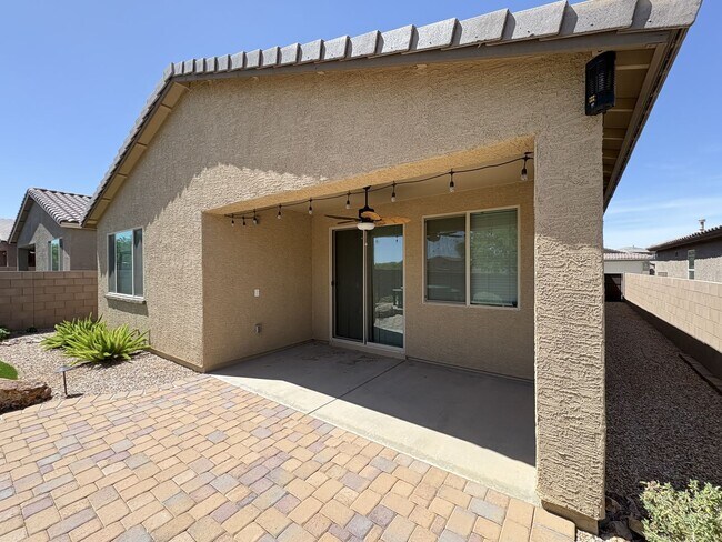 Building Photo - Four bedroom beauty in Star Valley