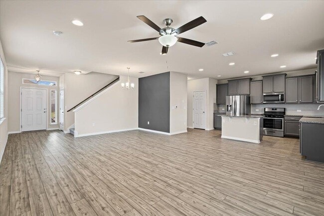 Building Photo - 6313 Mary Lewis Dr