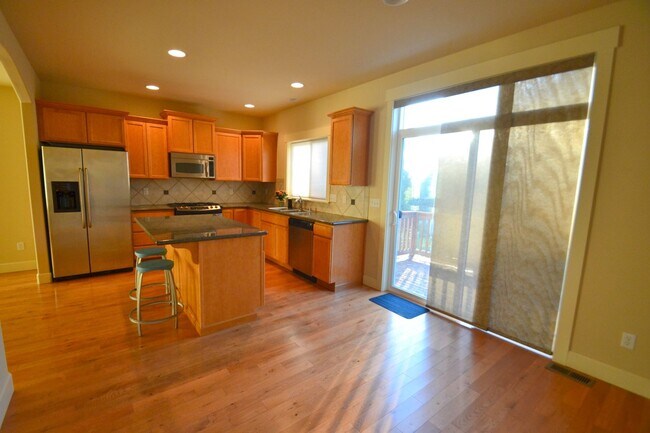Building Photo - 3bd/2.5ba Bothell Home