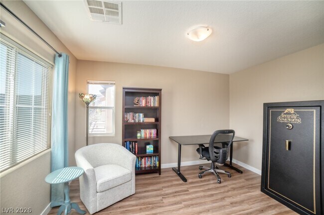 Building Photo - 504 Beckton Park Ave