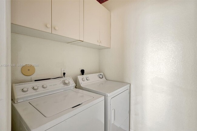 Building Photo - 8481 Siciliano St