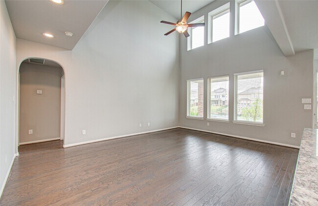Building Photo - 24331 Kee Cresta Ct