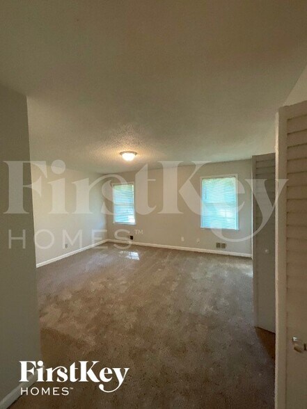 Building Photo - 1393 Panola Rd