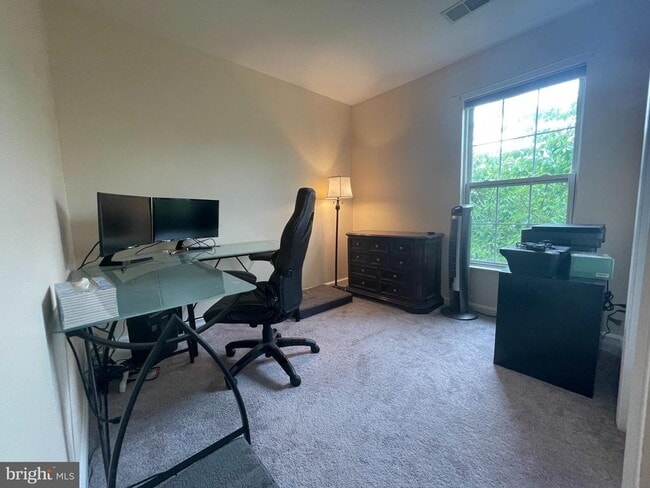 Building Photo - 14286 Glade Spring Dr