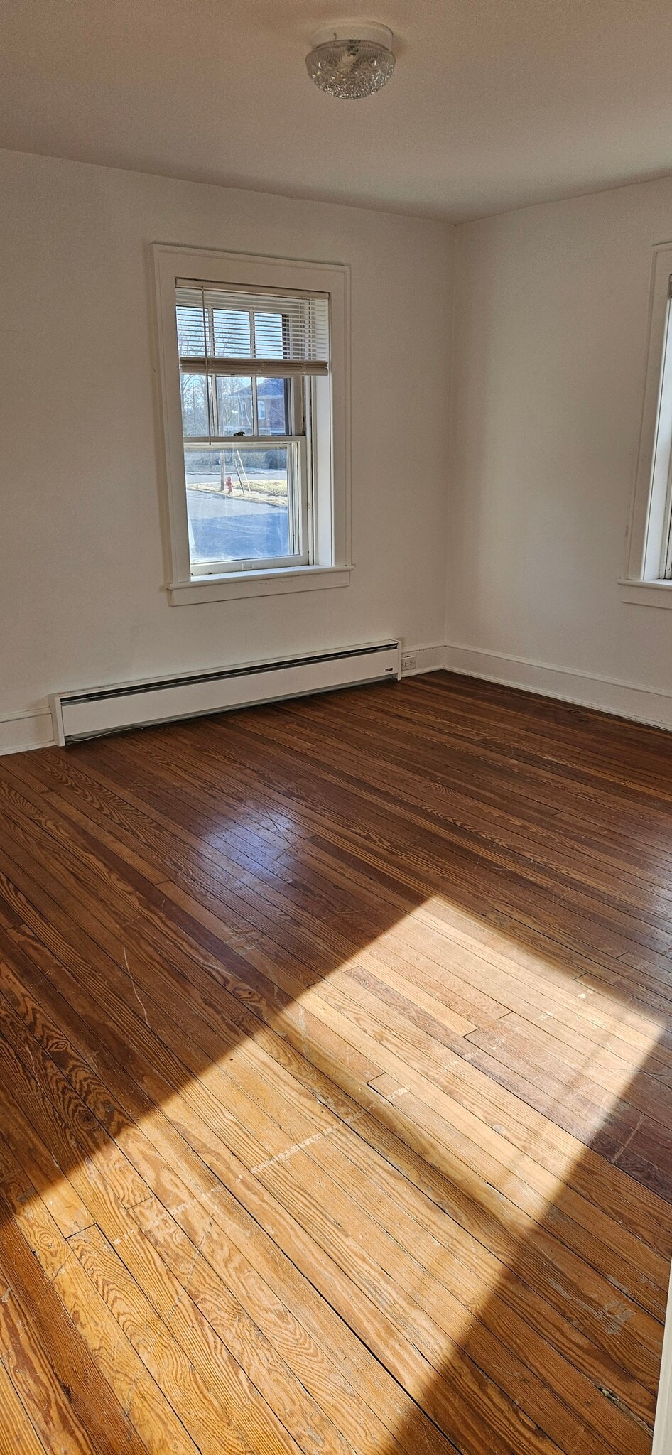 Building Photo - 506 E Liberty St