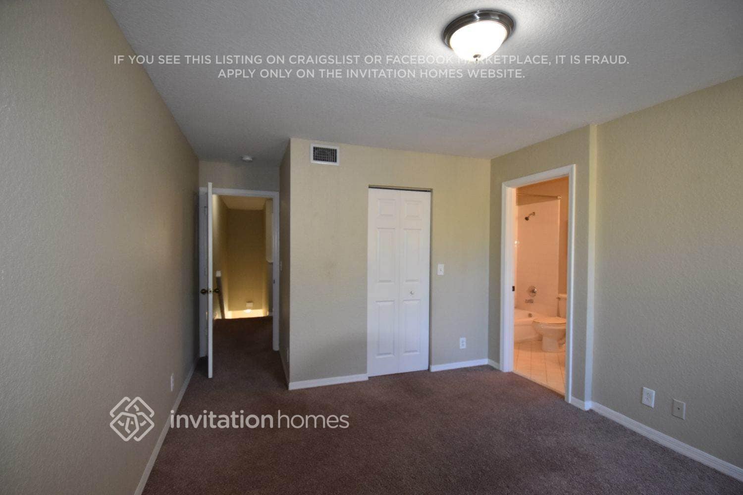 Building Photo - 2500 Cordoba Bend