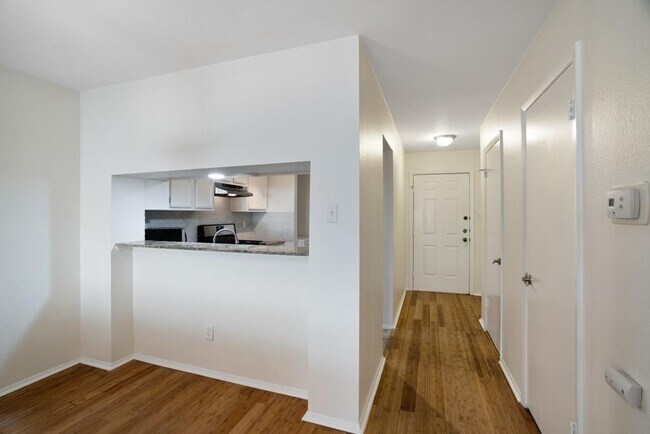 Building Photo - 11901 Swearingen Dr