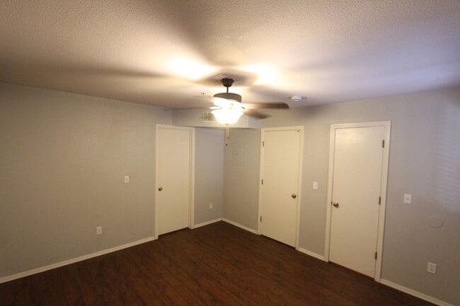 Building Photo - Price Improvement - Arbors Condo Near NAU | 1 Bed / 1 Bath | Hardwood Floors | Private Balcony