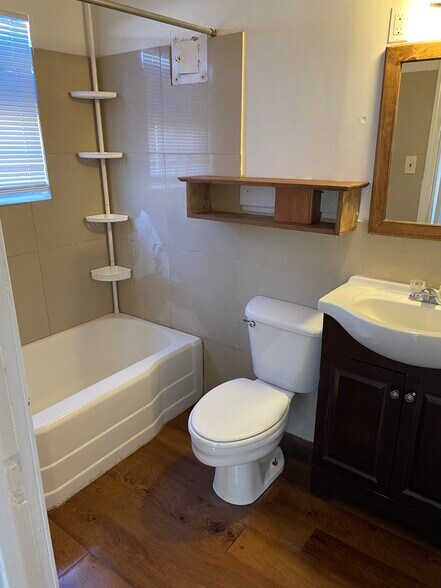 Building Photo - 1503 Parker St