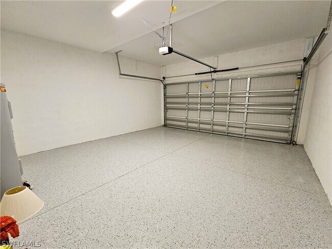 Building Photo - 5739 Oakmont Ct